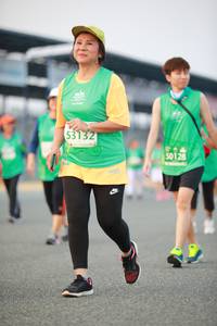 BIB: 53132, 50128
                            <button type="button" onclick="openModal(10514121)" class="btn btn-primary btn-sm float-right btn-popup" data-toggle="modal" data-target=".modal-high-quality">
                        <i class="fas fa-shopping-cart"></i> Add to Cart
                    </button>
                                            <button type="button" onclick="isThisMe(10514121, true)" class="btn btn-success btn-sm float-right btn-popup btn-isme hidden" data-toggle="tooltip" data-placement="bottom" title="นี่คือรูปของคุณใช่ไหม คลิกที่นี่เพื่อเอาเข้าอัลบั้ม">
                        <i class="fas fa-plus"></i> Add to album
                    </button>
                    <button type="button" onclick="isThisMe(10514121, false)" class="btn btn-warning btn-sm float-right btn-popup btn-isnotme hidden">
                        <i class="fas fa-ban"></i> Remove from album
                    </button>