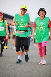 BIB: 50484, 50485, 1014
                            <button type="button" onclick="openModal(10527954)" class="btn btn-primary btn-sm float-right btn-popup" data-toggle="modal" data-target=".modal-high-quality">
                        <i class="fas fa-shopping-cart"></i> Add to Cart
                    </button>
                                            <button type="button" onclick="isThisMe(10527954, true)" class="btn btn-success btn-sm float-right btn-popup btn-isme hidden" data-toggle="tooltip" data-placement="bottom" title="นี่คือรูปของคุณใช่ไหม คลิกที่นี่เพื่อเอาเข้าอัลบั้ม">
                        <i class="fas fa-plus"></i> Add to album
                    </button>
                    <button type="button" onclick="isThisMe(10527954, false)" class="btn btn-warning btn-sm float-right btn-popup btn-isnotme hidden">
                        <i class="fas fa-ban"></i> Remove from album
                    </button>