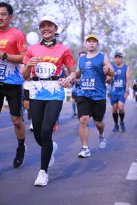 BIB: 43312, 42323
                            <button type="button" onclick="openModal(11062682)" class="btn btn-primary btn-sm float-right btn-popup" data-toggle="modal" data-target=".modal-high-quality">
                        <i class="fas fa-shopping-cart"></i> Add to Cart
                    </button>
                                            <button type="button" onclick="isThisMe(11062682, true)" class="btn btn-success btn-sm float-right btn-popup btn-isme hidden" data-toggle="tooltip" data-placement="bottom" title="นี่คือรูปของคุณใช่ไหม คลิกที่นี่เพื่อเอาเข้าอัลบั้ม">
                        <i class="fas fa-plus"></i> Add to album
                    </button>
                    <button type="button" onclick="isThisMe(11062682, false)" class="btn btn-warning btn-sm float-right btn-popup btn-isnotme hidden">
                        <i class="fas fa-ban"></i> Remove from album
                    </button>