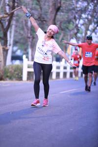BIB: 43393
                            <button type="button" onclick="openModal(11055087)" class="btn btn-primary btn-sm float-right btn-popup" data-toggle="modal" data-target=".modal-high-quality">
                        <i class="fas fa-shopping-cart"></i> Add to Cart
                    </button>
                                            <button type="button" onclick="isThisMe(11055087, true)" class="btn btn-success btn-sm float-right btn-popup btn-isme hidden" data-toggle="tooltip" data-placement="bottom" title="นี่คือรูปของคุณใช่ไหม คลิกที่นี่เพื่อเอาเข้าอัลบั้ม">
                        <i class="fas fa-plus"></i> Add to album
                    </button>
                    <button type="button" onclick="isThisMe(11055087, false)" class="btn btn-warning btn-sm float-right btn-popup btn-isnotme hidden">
                        <i class="fas fa-ban"></i> Remove from album
                    </button>