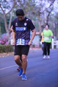 BIB: 0000, 452
                            <button type="button" onclick="openModal(11913509)" class="btn btn-primary btn-sm float-right btn-popup" data-toggle="modal" data-target=".modal-high-quality">
                        <i class="fas fa-shopping-cart"></i> Add to Cart
                    </button>
                                            <button type="button" onclick="isThisMe(11913509, true)" class="btn btn-success btn-sm float-right btn-popup btn-isme hidden" data-toggle="tooltip" data-placement="bottom" title="นี่คือรูปของคุณใช่ไหม คลิกที่นี่เพื่อเอาเข้าอัลบั้ม">
                        <i class="fas fa-plus"></i> Add to album
                    </button>
                    <button type="button" onclick="isThisMe(11913509, false)" class="btn btn-warning btn-sm float-right btn-popup btn-isnotme hidden">
                        <i class="fas fa-ban"></i> Remove from album
                    </button>