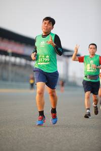 BIB: 51799, 015
                            <button type="button" onclick="openModal(10484880)" class="btn btn-primary btn-sm float-right btn-popup" data-toggle="modal" data-target=".modal-high-quality">
                        <i class="fas fa-shopping-cart"></i> Add to Cart
                    </button>
                                            <button type="button" onclick="isThisMe(10484880, true)" class="btn btn-success btn-sm float-right btn-popup btn-isme hidden" data-toggle="tooltip" data-placement="bottom" title="นี่คือรูปของคุณใช่ไหม คลิกที่นี่เพื่อเอาเข้าอัลบั้ม">
                        <i class="fas fa-plus"></i> Add to album
                    </button>
                    <button type="button" onclick="isThisMe(10484880, false)" class="btn btn-warning btn-sm float-right btn-popup btn-isnotme hidden">
                        <i class="fas fa-ban"></i> Remove from album
                    </button>