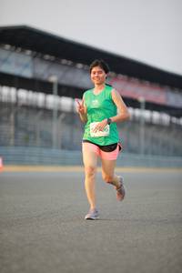 BIB: 130
                            <button type="button" onclick="openModal(10483681)" class="btn btn-primary btn-sm float-right btn-popup" data-toggle="modal" data-target=".modal-high-quality">
                        <i class="fas fa-shopping-cart"></i> Add to Cart
                    </button>
                                            <button type="button" onclick="isThisMe(10483681, true)" class="btn btn-success btn-sm float-right btn-popup btn-isme hidden" data-toggle="tooltip" data-placement="bottom" title="นี่คือรูปของคุณใช่ไหม คลิกที่นี่เพื่อเอาเข้าอัลบั้ม">
                        <i class="fas fa-plus"></i> Add to album
                    </button>
                    <button type="button" onclick="isThisMe(10483681, false)" class="btn btn-warning btn-sm float-right btn-popup btn-isnotme hidden">
                        <i class="fas fa-ban"></i> Remove from album
                    </button>