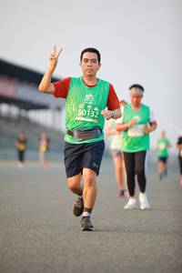 BIB: 50132
                            <button type="button" onclick="openModal(10484919)" class="btn btn-primary btn-sm float-right btn-popup" data-toggle="modal" data-target=".modal-high-quality">
                        <i class="fas fa-shopping-cart"></i> Add to Cart
                    </button>
                                            <button type="button" onclick="isThisMe(10484919, true)" class="btn btn-success btn-sm float-right btn-popup btn-isme hidden" data-toggle="tooltip" data-placement="bottom" title="นี่คือรูปของคุณใช่ไหม คลิกที่นี่เพื่อเอาเข้าอัลบั้ม">
                        <i class="fas fa-plus"></i> Add to album
                    </button>
                    <button type="button" onclick="isThisMe(10484919, false)" class="btn btn-warning btn-sm float-right btn-popup btn-isnotme hidden">
                        <i class="fas fa-ban"></i> Remove from album
                    </button>