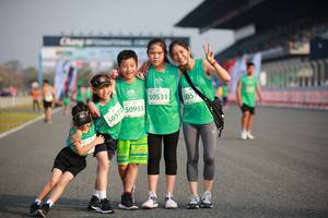 BIB: 50531, 505, 50955, 
                            <button type="button" onclick="openModal(10481102)" class="btn btn-primary btn-sm float-right btn-popup" data-toggle="modal" data-target=".modal-high-quality">
                        <i class="fas fa-shopping-cart"></i> Add to Cart
                    </button>
                                            <button type="button" onclick="isThisMe(10481102, true)" class="btn btn-success btn-sm float-right btn-popup btn-isme hidden" data-toggle="tooltip" data-placement="bottom" title="นี่คือรูปของคุณใช่ไหม คลิกที่นี่เพื่อเอาเข้าอัลบั้ม">
                        <i class="fas fa-plus"></i> Add to album
                    </button>
                    <button type="button" onclick="isThisMe(10481102, false)" class="btn btn-warning btn-sm float-right btn-popup btn-isnotme hidden">
                        <i class="fas fa-ban"></i> Remove from album
                    </button>