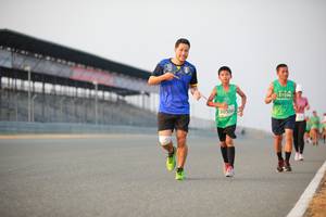 BIB: 51596, 0506
                            <button type="button" onclick="openModal(10483000)" class="btn btn-primary btn-sm float-right btn-popup" data-toggle="modal" data-target=".modal-high-quality">
                        <i class="fas fa-shopping-cart"></i> Add to Cart
                    </button>
                                            <button type="button" onclick="isThisMe(10483000, true)" class="btn btn-success btn-sm float-right btn-popup btn-isme hidden" data-toggle="tooltip" data-placement="bottom" title="นี่คือรูปของคุณใช่ไหม คลิกที่นี่เพื่อเอาเข้าอัลบั้ม">
                        <i class="fas fa-plus"></i> Add to album
                    </button>
                    <button type="button" onclick="isThisMe(10483000, false)" class="btn btn-warning btn-sm float-right btn-popup btn-isnotme hidden">
                        <i class="fas fa-ban"></i> Remove from album
                    </button>