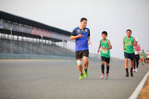 BIB: 3159, 506
                            <button type="button" onclick="openModal(10482982)" class="btn btn-primary btn-sm float-right btn-popup" data-toggle="modal" data-target=".modal-high-quality">
                        <i class="fas fa-shopping-cart"></i> Add to Cart
                    </button>
                                            <button type="button" onclick="isThisMe(10482982, true)" class="btn btn-success btn-sm float-right btn-popup btn-isme hidden" data-toggle="tooltip" data-placement="bottom" title="นี่คือรูปของคุณใช่ไหม คลิกที่นี่เพื่อเอาเข้าอัลบั้ม">
                        <i class="fas fa-plus"></i> Add to album
                    </button>
                    <button type="button" onclick="isThisMe(10482982, false)" class="btn btn-warning btn-sm float-right btn-popup btn-isnotme hidden">
                        <i class="fas fa-ban"></i> Remove from album
                    </button>