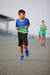 BIB: 70295
                            <button type="button" onclick="openModal(10483605)" class="btn btn-primary btn-sm float-right btn-popup" data-toggle="modal" data-target=".modal-high-quality">
                        <i class="fas fa-shopping-cart"></i> Add to Cart
                    </button>
                                            <button type="button" onclick="isThisMe(10483605, true)" class="btn btn-success btn-sm float-right btn-popup btn-isme hidden" data-toggle="tooltip" data-placement="bottom" title="นี่คือรูปของคุณใช่ไหม คลิกที่นี่เพื่อเอาเข้าอัลบั้ม">
                        <i class="fas fa-plus"></i> Add to album
                    </button>
                    <button type="button" onclick="isThisMe(10483605, false)" class="btn btn-warning btn-sm float-right btn-popup btn-isnotme hidden">
                        <i class="fas fa-ban"></i> Remove from album
                    </button>