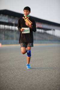 BIB: 2600
                            <button type="button" onclick="openModal(10481458)" class="btn btn-primary btn-sm float-right btn-popup" data-toggle="modal" data-target=".modal-high-quality">
                        <i class="fas fa-shopping-cart"></i> Add to Cart
                    </button>
                                            <button type="button" onclick="isThisMe(10481458, true)" class="btn btn-success btn-sm float-right btn-popup btn-isme hidden" data-toggle="tooltip" data-placement="bottom" title="นี่คือรูปของคุณใช่ไหม คลิกที่นี่เพื่อเอาเข้าอัลบั้ม">
                        <i class="fas fa-plus"></i> Add to album
                    </button>
                    <button type="button" onclick="isThisMe(10481458, false)" class="btn btn-warning btn-sm float-right btn-popup btn-isnotme hidden">
                        <i class="fas fa-ban"></i> Remove from album
                    </button>