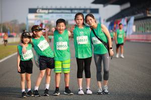 BIB: 50572, 50531, 50955, 50517, 057, 
                            <button type="button" onclick="openModal(10481081)" class="btn btn-primary btn-sm float-right btn-popup" data-toggle="modal" data-target=".modal-high-quality">
                        <i class="fas fa-shopping-cart"></i> Add to Cart
                    </button>
                                            <button type="button" onclick="isThisMe(10481081, true)" class="btn btn-success btn-sm float-right btn-popup btn-isme hidden" data-toggle="tooltip" data-placement="bottom" title="นี่คือรูปของคุณใช่ไหม คลิกที่นี่เพื่อเอาเข้าอัลบั้ม">
                        <i class="fas fa-plus"></i> Add to album
                    </button>
                    <button type="button" onclick="isThisMe(10481081, false)" class="btn btn-warning btn-sm float-right btn-popup btn-isnotme hidden">
                        <i class="fas fa-ban"></i> Remove from album
                    </button>