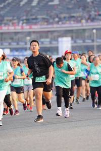 BIB: 1797, 82255
                            <button type="button" onclick="openModal(10493097)" class="btn btn-primary btn-sm float-right btn-popup" data-toggle="modal" data-target=".modal-high-quality">
                        <i class="fas fa-shopping-cart"></i> Add to Cart
                    </button>
                                            <button type="button" onclick="isThisMe(10493097, true)" class="btn btn-success btn-sm float-right btn-popup btn-isme hidden" data-toggle="tooltip" data-placement="bottom" title="นี่คือรูปของคุณใช่ไหม คลิกที่นี่เพื่อเอาเข้าอัลบั้ม">
                        <i class="fas fa-plus"></i> Add to album
                    </button>
                    <button type="button" onclick="isThisMe(10493097, false)" class="btn btn-warning btn-sm float-right btn-popup btn-isnotme hidden">
                        <i class="fas fa-ban"></i> Remove from album
                    </button>