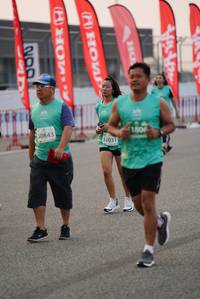 BIB: 1806, 0843, 1031, 200
                            <button type="button" onclick="openModal(10526807)" class="btn btn-primary btn-sm float-right btn-popup" data-toggle="modal" data-target=".modal-high-quality">
                        <i class="fas fa-shopping-cart"></i> Add to Cart
                    </button>
                                            <button type="button" onclick="isThisMe(10526807, true)" class="btn btn-success btn-sm float-right btn-popup btn-isme hidden" data-toggle="tooltip" data-placement="bottom" title="นี่คือรูปของคุณใช่ไหม คลิกที่นี่เพื่อเอาเข้าอัลบั้ม">
                        <i class="fas fa-plus"></i> Add to album
                    </button>
                    <button type="button" onclick="isThisMe(10526807, false)" class="btn btn-warning btn-sm float-right btn-popup btn-isnotme hidden">
                        <i class="fas fa-ban"></i> Remove from album
                    </button>