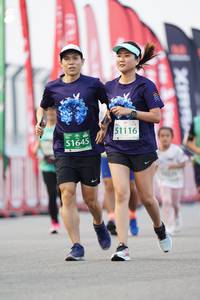 BIB: 51116, 51645
                            <button type="button" onclick="openModal(10518306)" class="btn btn-primary btn-sm float-right btn-popup" data-toggle="modal" data-target=".modal-high-quality">
                        <i class="fas fa-shopping-cart"></i> Add to Cart
                    </button>
                                            <button type="button" onclick="isThisMe(10518306, true)" class="btn btn-success btn-sm float-right btn-popup btn-isme hidden" data-toggle="tooltip" data-placement="bottom" title="นี่คือรูปของคุณใช่ไหม คลิกที่นี่เพื่อเอาเข้าอัลบั้ม">
                        <i class="fas fa-plus"></i> Add to album
                    </button>
                    <button type="button" onclick="isThisMe(10518306, false)" class="btn btn-warning btn-sm float-right btn-popup btn-isnotme hidden">
                        <i class="fas fa-ban"></i> Remove from album
                    </button>