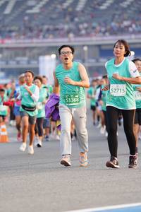 BIB: 52715, 53388
                            <button type="button" onclick="openModal(10489397)" class="btn btn-primary btn-sm float-right btn-popup" data-toggle="modal" data-target=".modal-high-quality">
                        <i class="fas fa-shopping-cart"></i> Add to Cart
                    </button>
                                            <button type="button" onclick="isThisMe(10489397, true)" class="btn btn-success btn-sm float-right btn-popup btn-isme hidden" data-toggle="tooltip" data-placement="bottom" title="นี่คือรูปของคุณใช่ไหม คลิกที่นี่เพื่อเอาเข้าอัลบั้ม">
                        <i class="fas fa-plus"></i> Add to album
                    </button>
                    <button type="button" onclick="isThisMe(10489397, false)" class="btn btn-warning btn-sm float-right btn-popup btn-isnotme hidden">
                        <i class="fas fa-ban"></i> Remove from album
                    </button>