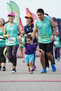 BIB: 52425, 51954
                            <button type="button" onclick="openModal(10523908)" class="btn btn-primary btn-sm float-right btn-popup" data-toggle="modal" data-target=".modal-high-quality">
                        <i class="fas fa-shopping-cart"></i> Add to Cart
                    </button>
                                            <button type="button" onclick="isThisMe(10523908, true)" class="btn btn-success btn-sm float-right btn-popup btn-isme hidden" data-toggle="tooltip" data-placement="bottom" title="นี่คือรูปของคุณใช่ไหม คลิกที่นี่เพื่อเอาเข้าอัลบั้ม">
                        <i class="fas fa-plus"></i> Add to album
                    </button>
                    <button type="button" onclick="isThisMe(10523908, false)" class="btn btn-warning btn-sm float-right btn-popup btn-isnotme hidden">
                        <i class="fas fa-ban"></i> Remove from album
                    </button>