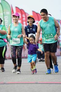 BIB: 52425, 51954
                            <button type="button" onclick="openModal(10523865)" class="btn btn-primary btn-sm float-right btn-popup" data-toggle="modal" data-target=".modal-high-quality">
                        <i class="fas fa-shopping-cart"></i> Add to Cart
                    </button>
                                            <button type="button" onclick="isThisMe(10523865, true)" class="btn btn-success btn-sm float-right btn-popup btn-isme hidden" data-toggle="tooltip" data-placement="bottom" title="นี่คือรูปของคุณใช่ไหม คลิกที่นี่เพื่อเอาเข้าอัลบั้ม">
                        <i class="fas fa-plus"></i> Add to album
                    </button>
                    <button type="button" onclick="isThisMe(10523865, false)" class="btn btn-warning btn-sm float-right btn-popup btn-isnotme hidden">
                        <i class="fas fa-ban"></i> Remove from album
                    </button>