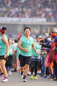 BIB: 50229, 307
                            <button type="button" onclick="openModal(10487105)" class="btn btn-primary btn-sm float-right btn-popup" data-toggle="modal" data-target=".modal-high-quality">
                        <i class="fas fa-shopping-cart"></i> Add to Cart
                    </button>
                                            <button type="button" onclick="isThisMe(10487105, true)" class="btn btn-success btn-sm float-right btn-popup btn-isme hidden" data-toggle="tooltip" data-placement="bottom" title="นี่คือรูปของคุณใช่ไหม คลิกที่นี่เพื่อเอาเข้าอัลบั้ม">
                        <i class="fas fa-plus"></i> Add to album
                    </button>
                    <button type="button" onclick="isThisMe(10487105, false)" class="btn btn-warning btn-sm float-right btn-popup btn-isnotme hidden">
                        <i class="fas fa-ban"></i> Remove from album
                    </button>