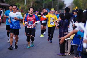 BIB: 424, 421, 45070
                            <button type="button" onclick="openModal(10596390)" class="btn btn-primary btn-sm float-right btn-popup" data-toggle="modal" data-target=".modal-high-quality">
                        <i class="fas fa-shopping-cart"></i> Add to Cart
                    </button>
                                            <button type="button" onclick="isThisMe(10596390, true)" class="btn btn-success btn-sm float-right btn-popup btn-isme hidden" data-toggle="tooltip" data-placement="bottom" title="นี่คือรูปของคุณใช่ไหม คลิกที่นี่เพื่อเอาเข้าอัลบั้ม">
                        <i class="fas fa-plus"></i> Add to album
                    </button>
                    <button type="button" onclick="isThisMe(10596390, false)" class="btn btn-warning btn-sm float-right btn-popup btn-isnotme hidden">
                        <i class="fas fa-ban"></i> Remove from album
                    </button>