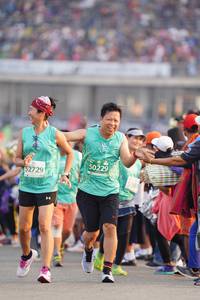 BIB: 50229, 52729, 530
                            <button type="button" onclick="openModal(10487097)" class="btn btn-primary btn-sm float-right btn-popup" data-toggle="modal" data-target=".modal-high-quality">
                        <i class="fas fa-shopping-cart"></i> Add to Cart
                    </button>
                                            <button type="button" onclick="isThisMe(10487097, true)" class="btn btn-success btn-sm float-right btn-popup btn-isme hidden" data-toggle="tooltip" data-placement="bottom" title="นี่คือรูปของคุณใช่ไหม คลิกที่นี่เพื่อเอาเข้าอัลบั้ม">
                        <i class="fas fa-plus"></i> Add to album
                    </button>
                    <button type="button" onclick="isThisMe(10487097, false)" class="btn btn-warning btn-sm float-right btn-popup btn-isnotme hidden">
                        <i class="fas fa-ban"></i> Remove from album
                    </button>