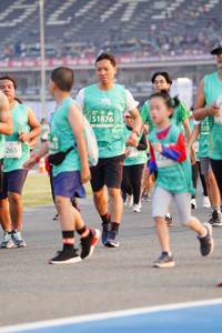 BIB: 51876, 518, 265
                            <button type="button" onclick="openModal(10492637)" class="btn btn-primary btn-sm float-right btn-popup" data-toggle="modal" data-target=".modal-high-quality">
                        <i class="fas fa-shopping-cart"></i> Add to Cart
                    </button>
                                            <button type="button" onclick="isThisMe(10492637, true)" class="btn btn-success btn-sm float-right btn-popup btn-isme hidden" data-toggle="tooltip" data-placement="bottom" title="นี่คือรูปของคุณใช่ไหม คลิกที่นี่เพื่อเอาเข้าอัลบั้ม">
                        <i class="fas fa-plus"></i> Add to album
                    </button>
                    <button type="button" onclick="isThisMe(10492637, false)" class="btn btn-warning btn-sm float-right btn-popup btn-isnotme hidden">
                        <i class="fas fa-ban"></i> Remove from album
                    </button>