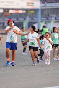 BIB: 51568, 5222
                            <button type="button" onclick="openModal(10498297)" class="btn btn-primary btn-sm float-right btn-popup" data-toggle="modal" data-target=".modal-high-quality">
                        <i class="fas fa-shopping-cart"></i> Add to Cart
                    </button>
                                            <button type="button" onclick="isThisMe(10498297, true)" class="btn btn-success btn-sm float-right btn-popup btn-isme hidden" data-toggle="tooltip" data-placement="bottom" title="นี่คือรูปของคุณใช่ไหม คลิกที่นี่เพื่อเอาเข้าอัลบั้ม">
                        <i class="fas fa-plus"></i> Add to album
                    </button>
                    <button type="button" onclick="isThisMe(10498297, false)" class="btn btn-warning btn-sm float-right btn-popup btn-isnotme hidden">
                        <i class="fas fa-ban"></i> Remove from album
                    </button>