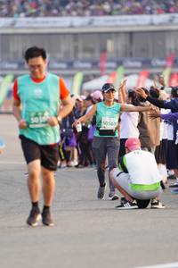 BIB: 501, 50569
                            <button type="button" onclick="openModal(10492400)" class="btn btn-primary btn-sm float-right btn-popup" data-toggle="modal" data-target=".modal-high-quality">
                        <i class="fas fa-shopping-cart"></i> Add to Cart
                    </button>
                                            <button type="button" onclick="isThisMe(10492400, true)" class="btn btn-success btn-sm float-right btn-popup btn-isme hidden" data-toggle="tooltip" data-placement="bottom" title="นี่คือรูปของคุณใช่ไหม คลิกที่นี่เพื่อเอาเข้าอัลบั้ม">
                        <i class="fas fa-plus"></i> Add to album
                    </button>
                    <button type="button" onclick="isThisMe(10492400, false)" class="btn btn-warning btn-sm float-right btn-popup btn-isnotme hidden">
                        <i class="fas fa-ban"></i> Remove from album
                    </button>