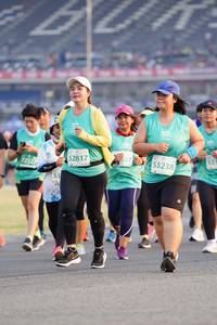 BIB: 52817, 53238, 72327
                            <button type="button" onclick="openModal(10492417)" class="btn btn-primary btn-sm float-right btn-popup" data-toggle="modal" data-target=".modal-high-quality">
                        <i class="fas fa-shopping-cart"></i> Add to Cart
                    </button>
                                            <button type="button" onclick="isThisMe(10492417, true)" class="btn btn-success btn-sm float-right btn-popup btn-isme hidden" data-toggle="tooltip" data-placement="bottom" title="นี่คือรูปของคุณใช่ไหม คลิกที่นี่เพื่อเอาเข้าอัลบั้ม">
                        <i class="fas fa-plus"></i> Add to album
                    </button>
                    <button type="button" onclick="isThisMe(10492417, false)" class="btn btn-warning btn-sm float-right btn-popup btn-isnotme hidden">
                        <i class="fas fa-ban"></i> Remove from album
                    </button>