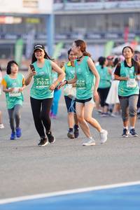 BIB: 71018, 71019, 526, 0666
                            <button type="button" onclick="openModal(10493810)" class="btn btn-primary btn-sm float-right btn-popup" data-toggle="modal" data-target=".modal-high-quality">
                        <i class="fas fa-shopping-cart"></i> Add to Cart
                    </button>
                                            <button type="button" onclick="isThisMe(10493810, true)" class="btn btn-success btn-sm float-right btn-popup btn-isme hidden" data-toggle="tooltip" data-placement="bottom" title="นี่คือรูปของคุณใช่ไหม คลิกที่นี่เพื่อเอาเข้าอัลบั้ม">
                        <i class="fas fa-plus"></i> Add to album
                    </button>
                    <button type="button" onclick="isThisMe(10493810, false)" class="btn btn-warning btn-sm float-right btn-popup btn-isnotme hidden">
                        <i class="fas fa-ban"></i> Remove from album
                    </button>