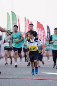 BIB: 102, 53441
                            <button type="button" onclick="openModal(10502391)" class="btn btn-primary btn-sm float-right btn-popup" data-toggle="modal" data-target=".modal-high-quality">
                        <i class="fas fa-shopping-cart"></i> Add to Cart
                    </button>
                                            <button type="button" onclick="isThisMe(10502391, true)" class="btn btn-success btn-sm float-right btn-popup btn-isme hidden" data-toggle="tooltip" data-placement="bottom" title="นี่คือรูปของคุณใช่ไหม คลิกที่นี่เพื่อเอาเข้าอัลบั้ม">
                        <i class="fas fa-plus"></i> Add to album
                    </button>
                    <button type="button" onclick="isThisMe(10502391, false)" class="btn btn-warning btn-sm float-right btn-popup btn-isnotme hidden">
                        <i class="fas fa-ban"></i> Remove from album
                    </button>