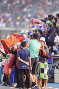 BIB: 
                            <button type="button" onclick="openModal(10487135)" class="btn btn-primary btn-sm float-right btn-popup" data-toggle="modal" data-target=".modal-high-quality">
                        <i class="fas fa-shopping-cart"></i> Add to Cart
                    </button>
                                            <button type="button" onclick="isThisMe(10487135, true)" class="btn btn-success btn-sm float-right btn-popup btn-isme hidden" data-toggle="tooltip" data-placement="bottom" title="นี่คือรูปของคุณใช่ไหม คลิกที่นี่เพื่อเอาเข้าอัลบั้ม">
                        <i class="fas fa-plus"></i> Add to album
                    </button>
                    <button type="button" onclick="isThisMe(10487135, false)" class="btn btn-warning btn-sm float-right btn-popup btn-isnotme hidden">
                        <i class="fas fa-ban"></i> Remove from album
                    </button>