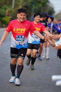BIB: 573, 45905
                            <button type="button" onclick="openModal(10612238)" class="btn btn-primary btn-sm float-right btn-popup" data-toggle="modal" data-target=".modal-high-quality">
                        <i class="fas fa-shopping-cart"></i> Add to Cart
                    </button>
                                            <button type="button" onclick="isThisMe(10612238, true)" class="btn btn-success btn-sm float-right btn-popup btn-isme hidden" data-toggle="tooltip" data-placement="bottom" title="นี่คือรูปของคุณใช่ไหม คลิกที่นี่เพื่อเอาเข้าอัลบั้ม">
                        <i class="fas fa-plus"></i> Add to album
                    </button>
                    <button type="button" onclick="isThisMe(10612238, false)" class="btn btn-warning btn-sm float-right btn-popup btn-isnotme hidden">
                        <i class="fas fa-ban"></i> Remove from album
                    </button>