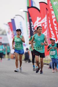 BIB: 51830, 51922, 0539
                            <button type="button" onclick="openModal(10502905)" class="btn btn-primary btn-sm float-right btn-popup" data-toggle="modal" data-target=".modal-high-quality">
                        <i class="fas fa-shopping-cart"></i> Add to Cart
                    </button>
                                            <button type="button" onclick="isThisMe(10502905, true)" class="btn btn-success btn-sm float-right btn-popup btn-isme hidden" data-toggle="tooltip" data-placement="bottom" title="นี่คือรูปของคุณใช่ไหม คลิกที่นี่เพื่อเอาเข้าอัลบั้ม">
                        <i class="fas fa-plus"></i> Add to album
                    </button>
                    <button type="button" onclick="isThisMe(10502905, false)" class="btn btn-warning btn-sm float-right btn-popup btn-isnotme hidden">
                        <i class="fas fa-ban"></i> Remove from album
                    </button>