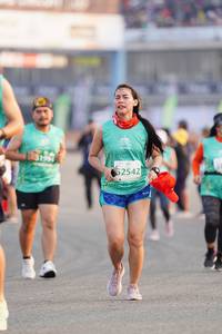 BIB: 31995, 2542
                            <button type="button" onclick="openModal(10489020)" class="btn btn-primary btn-sm float-right btn-popup" data-toggle="modal" data-target=".modal-high-quality">
                        <i class="fas fa-shopping-cart"></i> Add to Cart
                    </button>
                                            <button type="button" onclick="isThisMe(10489020, true)" class="btn btn-success btn-sm float-right btn-popup btn-isme hidden" data-toggle="tooltip" data-placement="bottom" title="นี่คือรูปของคุณใช่ไหม คลิกที่นี่เพื่อเอาเข้าอัลบั้ม">
                        <i class="fas fa-plus"></i> Add to album
                    </button>
                    <button type="button" onclick="isThisMe(10489020, false)" class="btn btn-warning btn-sm float-right btn-popup btn-isnotme hidden">
                        <i class="fas fa-ban"></i> Remove from album
                    </button>