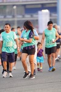 BIB: 319, 51940
                            <button type="button" onclick="openModal(10498720)" class="btn btn-primary btn-sm float-right btn-popup" data-toggle="modal" data-target=".modal-high-quality">
                        <i class="fas fa-shopping-cart"></i> Add to Cart
                    </button>
                                            <button type="button" onclick="isThisMe(10498720, true)" class="btn btn-success btn-sm float-right btn-popup btn-isme hidden" data-toggle="tooltip" data-placement="bottom" title="นี่คือรูปของคุณใช่ไหม คลิกที่นี่เพื่อเอาเข้าอัลบั้ม">
                        <i class="fas fa-plus"></i> Add to album
                    </button>
                    <button type="button" onclick="isThisMe(10498720, false)" class="btn btn-warning btn-sm float-right btn-popup btn-isnotme hidden">
                        <i class="fas fa-ban"></i> Remove from album
                    </button>