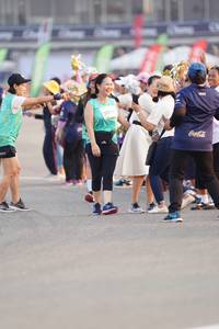 BIB: 071
                            <button type="button" onclick="openModal(10493969)" class="btn btn-primary btn-sm float-right btn-popup" data-toggle="modal" data-target=".modal-high-quality">
                        <i class="fas fa-shopping-cart"></i> Add to Cart
                    </button>
                                            <button type="button" onclick="isThisMe(10493969, true)" class="btn btn-success btn-sm float-right btn-popup btn-isme hidden" data-toggle="tooltip" data-placement="bottom" title="นี่คือรูปของคุณใช่ไหม คลิกที่นี่เพื่อเอาเข้าอัลบั้ม">
                        <i class="fas fa-plus"></i> Add to album
                    </button>
                    <button type="button" onclick="isThisMe(10493969, false)" class="btn btn-warning btn-sm float-right btn-popup btn-isnotme hidden">
                        <i class="fas fa-ban"></i> Remove from album
                    </button>