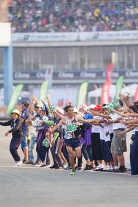 BIB: 
                            <button type="button" onclick="openModal(10476434)" class="btn btn-primary btn-sm float-right btn-popup" data-toggle="modal" data-target=".modal-high-quality">
                        <i class="fas fa-shopping-cart"></i> Add to Cart
                    </button>
                                            <button type="button" onclick="isThisMe(10476434, true)" class="btn btn-success btn-sm float-right btn-popup btn-isme hidden" data-toggle="tooltip" data-placement="bottom" title="นี่คือรูปของคุณใช่ไหม คลิกที่นี่เพื่อเอาเข้าอัลบั้ม">
                        <i class="fas fa-plus"></i> Add to album
                    </button>
                    <button type="button" onclick="isThisMe(10476434, false)" class="btn btn-warning btn-sm float-right btn-popup btn-isnotme hidden">
                        <i class="fas fa-ban"></i> Remove from album
                    </button>