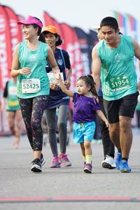 BIB: 505, 52425, 51954, 
                            <button type="button" onclick="openModal(10523818)" class="btn btn-primary btn-sm float-right btn-popup" data-toggle="modal" data-target=".modal-high-quality">
                        <i class="fas fa-shopping-cart"></i> Add to Cart
                    </button>
                                            <button type="button" onclick="isThisMe(10523818, true)" class="btn btn-success btn-sm float-right btn-popup btn-isme hidden" data-toggle="tooltip" data-placement="bottom" title="นี่คือรูปของคุณใช่ไหม คลิกที่นี่เพื่อเอาเข้าอัลบั้ม">
                        <i class="fas fa-plus"></i> Add to album
                    </button>
                    <button type="button" onclick="isThisMe(10523818, false)" class="btn btn-warning btn-sm float-right btn-popup btn-isnotme hidden">
                        <i class="fas fa-ban"></i> Remove from album
                    </button>
