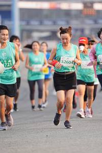 BIB: 52604, 721
                            <button type="button" onclick="openModal(10495956)" class="btn btn-primary btn-sm float-right btn-popup" data-toggle="modal" data-target=".modal-high-quality">
                        <i class="fas fa-shopping-cart"></i> Add to Cart
                    </button>
                                            <button type="button" onclick="isThisMe(10495956, true)" class="btn btn-success btn-sm float-right btn-popup btn-isme hidden" data-toggle="tooltip" data-placement="bottom" title="นี่คือรูปของคุณใช่ไหม คลิกที่นี่เพื่อเอาเข้าอัลบั้ม">
                        <i class="fas fa-plus"></i> Add to album
                    </button>
                    <button type="button" onclick="isThisMe(10495956, false)" class="btn btn-warning btn-sm float-right btn-popup btn-isnotme hidden">
                        <i class="fas fa-ban"></i> Remove from album
                    </button>