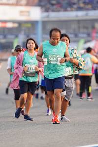 BIB: 5040, 113, 318
                            <button type="button" onclick="openModal(10495955)" class="btn btn-primary btn-sm float-right btn-popup" data-toggle="modal" data-target=".modal-high-quality">
                        <i class="fas fa-shopping-cart"></i> Add to Cart
                    </button>
                                            <button type="button" onclick="isThisMe(10495955, true)" class="btn btn-success btn-sm float-right btn-popup btn-isme hidden" data-toggle="tooltip" data-placement="bottom" title="นี่คือรูปของคุณใช่ไหม คลิกที่นี่เพื่อเอาเข้าอัลบั้ม">
                        <i class="fas fa-plus"></i> Add to album
                    </button>
                    <button type="button" onclick="isThisMe(10495955, false)" class="btn btn-warning btn-sm float-right btn-popup btn-isnotme hidden">
                        <i class="fas fa-ban"></i> Remove from album
                    </button>