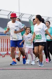 BIB: 5222, 51568, 52229
                            <button type="button" onclick="openModal(10518664)" class="btn btn-primary btn-sm float-right btn-popup" data-toggle="modal" data-target=".modal-high-quality">
                        <i class="fas fa-shopping-cart"></i> Add to Cart
                    </button>
                                            <button type="button" onclick="isThisMe(10518664, true)" class="btn btn-success btn-sm float-right btn-popup btn-isme hidden" data-toggle="tooltip" data-placement="bottom" title="นี่คือรูปของคุณใช่ไหม คลิกที่นี่เพื่อเอาเข้าอัลบั้ม">
                        <i class="fas fa-plus"></i> Add to album
                    </button>
                    <button type="button" onclick="isThisMe(10518664, false)" class="btn btn-warning btn-sm float-right btn-popup btn-isnotme hidden">
                        <i class="fas fa-ban"></i> Remove from album
                    </button>