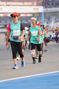 BIB: 52470, 1261
                            <button type="button" onclick="openModal(10497597)" class="btn btn-primary btn-sm float-right btn-popup" data-toggle="modal" data-target=".modal-high-quality">
                        <i class="fas fa-shopping-cart"></i> Add to Cart
                    </button>
                                            <button type="button" onclick="isThisMe(10497597, true)" class="btn btn-success btn-sm float-right btn-popup btn-isme hidden" data-toggle="tooltip" data-placement="bottom" title="นี่คือรูปของคุณใช่ไหม คลิกที่นี่เพื่อเอาเข้าอัลบั้ม">
                        <i class="fas fa-plus"></i> Add to album
                    </button>
                    <button type="button" onclick="isThisMe(10497597, false)" class="btn btn-warning btn-sm float-right btn-popup btn-isnotme hidden">
                        <i class="fas fa-ban"></i> Remove from album
                    </button>