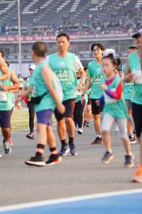 BIB: 206
                            <button type="button" onclick="openModal(10492552)" class="btn btn-primary btn-sm float-right btn-popup" data-toggle="modal" data-target=".modal-high-quality">
                        <i class="fas fa-shopping-cart"></i> Add to Cart
                    </button>
                                            <button type="button" onclick="isThisMe(10492552, true)" class="btn btn-success btn-sm float-right btn-popup btn-isme hidden" data-toggle="tooltip" data-placement="bottom" title="นี่คือรูปของคุณใช่ไหม คลิกที่นี่เพื่อเอาเข้าอัลบั้ม">
                        <i class="fas fa-plus"></i> Add to album
                    </button>
                    <button type="button" onclick="isThisMe(10492552, false)" class="btn btn-warning btn-sm float-right btn-popup btn-isnotme hidden">
                        <i class="fas fa-ban"></i> Remove from album
                    </button>