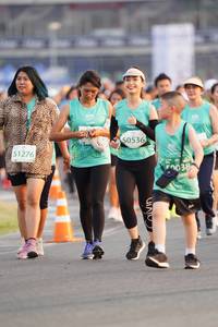 BIB: 50536, 51276, 038
                            <button type="button" onclick="openModal(10494022)" class="btn btn-primary btn-sm float-right btn-popup" data-toggle="modal" data-target=".modal-high-quality">
                        <i class="fas fa-shopping-cart"></i> Add to Cart
                    </button>
                                            <button type="button" onclick="isThisMe(10494022, true)" class="btn btn-success btn-sm float-right btn-popup btn-isme hidden" data-toggle="tooltip" data-placement="bottom" title="นี่คือรูปของคุณใช่ไหม คลิกที่นี่เพื่อเอาเข้าอัลบั้ม">
                        <i class="fas fa-plus"></i> Add to album
                    </button>
                    <button type="button" onclick="isThisMe(10494022, false)" class="btn btn-warning btn-sm float-right btn-popup btn-isnotme hidden">
                        <i class="fas fa-ban"></i> Remove from album
                    </button>