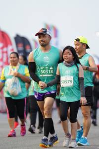 BIB: 50318, 50579
                            <button type="button" onclick="openModal(10522245)" class="btn btn-primary btn-sm float-right btn-popup" data-toggle="modal" data-target=".modal-high-quality">
                        <i class="fas fa-shopping-cart"></i> Add to Cart
                    </button>
                                            <button type="button" onclick="isThisMe(10522245, true)" class="btn btn-success btn-sm float-right btn-popup btn-isme hidden" data-toggle="tooltip" data-placement="bottom" title="นี่คือรูปของคุณใช่ไหม คลิกที่นี่เพื่อเอาเข้าอัลบั้ม">
                        <i class="fas fa-plus"></i> Add to album
                    </button>
                    <button type="button" onclick="isThisMe(10522245, false)" class="btn btn-warning btn-sm float-right btn-popup btn-isnotme hidden">
                        <i class="fas fa-ban"></i> Remove from album
                    </button>