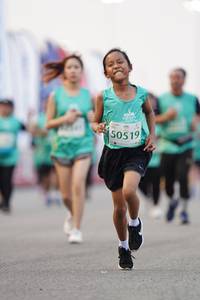 BIB: 0519
                            <button type="button" onclick="openModal(10490728)" class="btn btn-primary btn-sm float-right btn-popup" data-toggle="modal" data-target=".modal-high-quality">
                        <i class="fas fa-shopping-cart"></i> Add to Cart
                    </button>
                                            <button type="button" onclick="isThisMe(10490728, true)" class="btn btn-success btn-sm float-right btn-popup btn-isme hidden" data-toggle="tooltip" data-placement="bottom" title="นี่คือรูปของคุณใช่ไหม คลิกที่นี่เพื่อเอาเข้าอัลบั้ม">
                        <i class="fas fa-plus"></i> Add to album
                    </button>
                    <button type="button" onclick="isThisMe(10490728, false)" class="btn btn-warning btn-sm float-right btn-popup btn-isnotme hidden">
                        <i class="fas fa-ban"></i> Remove from album
                    </button>