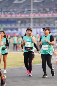 BIB: 52912, 0805, 53045
                            <button type="button" onclick="openModal(10496979)" class="btn btn-primary btn-sm float-right btn-popup" data-toggle="modal" data-target=".modal-high-quality">
                        <i class="fas fa-shopping-cart"></i> Add to Cart
                    </button>
                                            <button type="button" onclick="isThisMe(10496979, true)" class="btn btn-success btn-sm float-right btn-popup btn-isme hidden" data-toggle="tooltip" data-placement="bottom" title="นี่คือรูปของคุณใช่ไหม คลิกที่นี่เพื่อเอาเข้าอัลบั้ม">
                        <i class="fas fa-plus"></i> Add to album
                    </button>
                    <button type="button" onclick="isThisMe(10496979, false)" class="btn btn-warning btn-sm float-right btn-popup btn-isnotme hidden">
                        <i class="fas fa-ban"></i> Remove from album
                    </button>