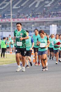 BIB: 52541, 3431, 52597
                            <button type="button" onclick="openModal(10489356)" class="btn btn-primary btn-sm float-right btn-popup" data-toggle="modal" data-target=".modal-high-quality">
                        <i class="fas fa-shopping-cart"></i> Add to Cart
                    </button>
                                            <button type="button" onclick="isThisMe(10489356, true)" class="btn btn-success btn-sm float-right btn-popup btn-isme hidden" data-toggle="tooltip" data-placement="bottom" title="นี่คือรูปของคุณใช่ไหม คลิกที่นี่เพื่อเอาเข้าอัลบั้ม">
                        <i class="fas fa-plus"></i> Add to album
                    </button>
                    <button type="button" onclick="isThisMe(10489356, false)" class="btn btn-warning btn-sm float-right btn-popup btn-isnotme hidden">
                        <i class="fas fa-ban"></i> Remove from album
                    </button>