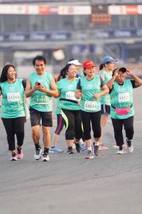 BIB: 5336, 51314, 51919, 5133, 52634
                            <button type="button" onclick="openModal(10498644)" class="btn btn-primary btn-sm float-right btn-popup" data-toggle="modal" data-target=".modal-high-quality">
                        <i class="fas fa-shopping-cart"></i> Add to Cart
                    </button>
                                            <button type="button" onclick="isThisMe(10498644, true)" class="btn btn-success btn-sm float-right btn-popup btn-isme hidden" data-toggle="tooltip" data-placement="bottom" title="นี่คือรูปของคุณใช่ไหม คลิกที่นี่เพื่อเอาเข้าอัลบั้ม">
                        <i class="fas fa-plus"></i> Add to album
                    </button>
                    <button type="button" onclick="isThisMe(10498644, false)" class="btn btn-warning btn-sm float-right btn-popup btn-isnotme hidden">
                        <i class="fas fa-ban"></i> Remove from album
                    </button>