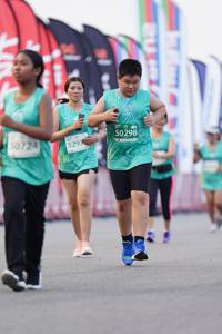BIB: 50298, 50724, 5291
                            <button type="button" onclick="openModal(10512636)" class="btn btn-primary btn-sm float-right btn-popup" data-toggle="modal" data-target=".modal-high-quality">
                        <i class="fas fa-shopping-cart"></i> Add to Cart
                    </button>
                                            <button type="button" onclick="isThisMe(10512636, true)" class="btn btn-success btn-sm float-right btn-popup btn-isme hidden" data-toggle="tooltip" data-placement="bottom" title="นี่คือรูปของคุณใช่ไหม คลิกที่นี่เพื่อเอาเข้าอัลบั้ม">
                        <i class="fas fa-plus"></i> Add to album
                    </button>
                    <button type="button" onclick="isThisMe(10512636, false)" class="btn btn-warning btn-sm float-right btn-popup btn-isnotme hidden">
                        <i class="fas fa-ban"></i> Remove from album
                    </button>