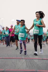 BIB: 2740
                            <button type="button" onclick="openModal(10503402)" class="btn btn-primary btn-sm float-right btn-popup" data-toggle="modal" data-target=".modal-high-quality">
                        <i class="fas fa-shopping-cart"></i> Add to Cart
                    </button>
                                            <button type="button" onclick="isThisMe(10503402, true)" class="btn btn-success btn-sm float-right btn-popup btn-isme hidden" data-toggle="tooltip" data-placement="bottom" title="นี่คือรูปของคุณใช่ไหม คลิกที่นี่เพื่อเอาเข้าอัลบั้ม">
                        <i class="fas fa-plus"></i> Add to album
                    </button>
                    <button type="button" onclick="isThisMe(10503402, false)" class="btn btn-warning btn-sm float-right btn-popup btn-isnotme hidden">
                        <i class="fas fa-ban"></i> Remove from album
                    </button>